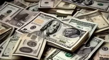 تطورات جديدة في سعر الدولار مقابل الجنيه بتعاملات يوم الاثنين 2 مارس